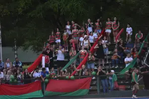“Huira está siempre”: la marea roja y verde desafió la distancia en la final contra Natación