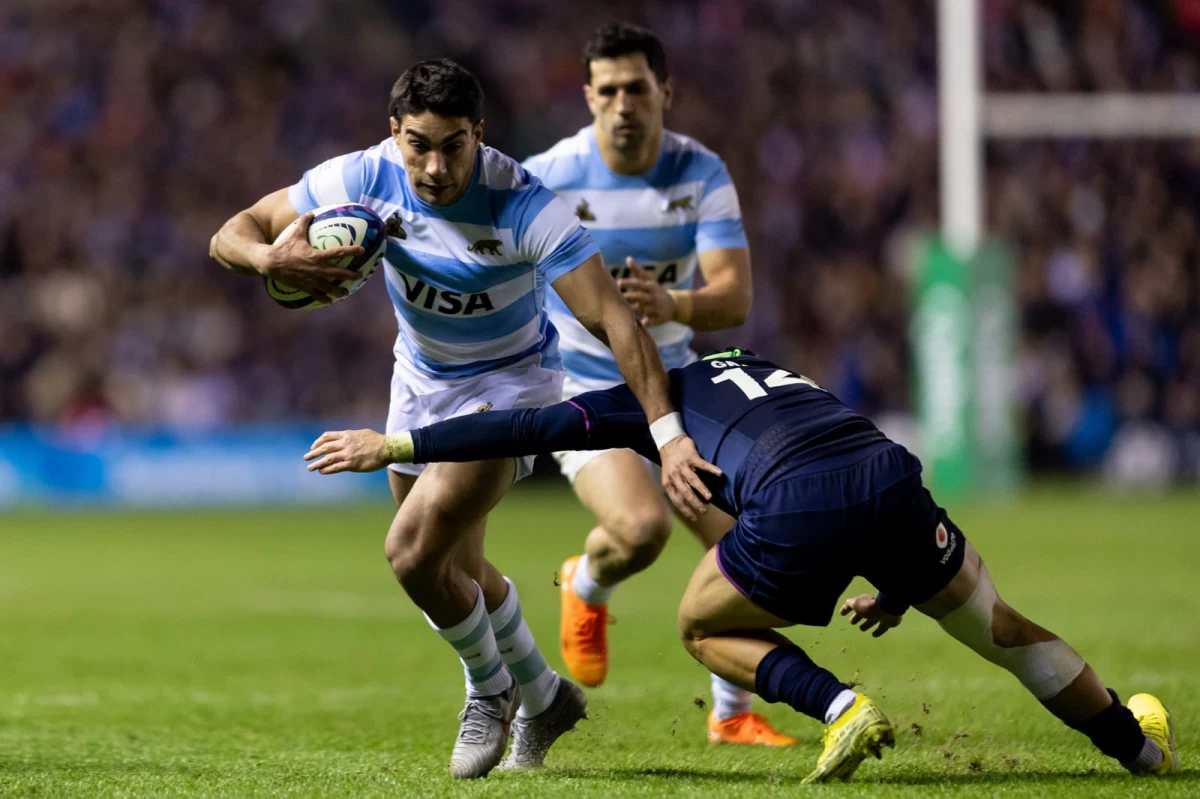Santiago Carreras fue clave para la remontada de Los Pumas.