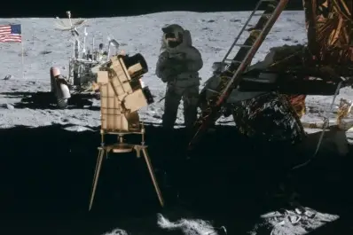 Una mirada al universo: telescopios en la Luna