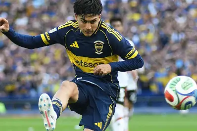 Agenda de TV: juegan Vélez-River, Boca-Tigre, Escocia-Los Pumas y las Eliminatorias Europeas