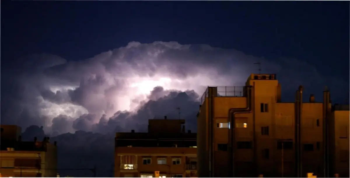 ¿Qué es una tormenta seca y por qué resulta una amenaza?