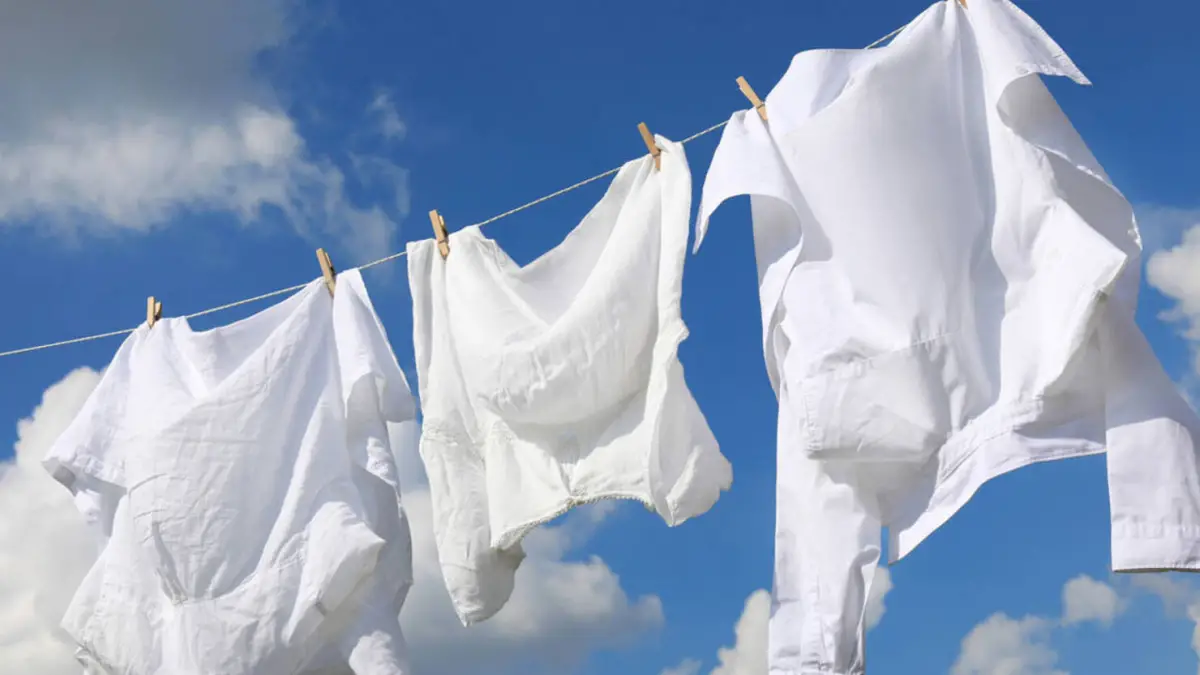 El secreto mejor guardado para lavar la ropa blanca y que no se ponga amarilla
