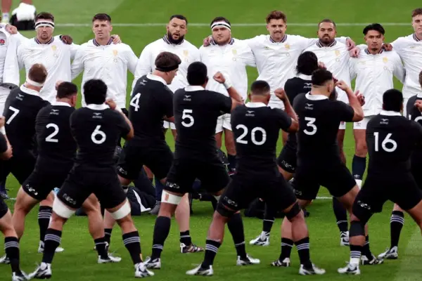 ¿Se perdió el respeto? Inglaterra volvió a desafiar el Haka de los All Blacks