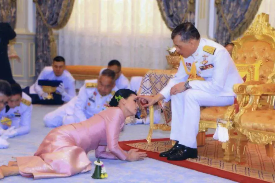 Quién es el rey más rico del mundo: fortuna, lujos y propiedades