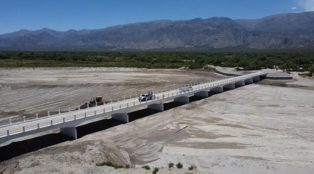 RUTA 357. El puente del río Santa María estuvo a cargo de la DPV y fue inaugurado en diciembre de 2024.