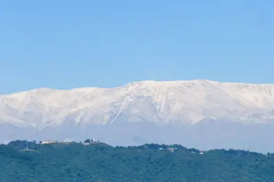 ¿Nieve o granizo en los Valles Calchaquíes? El fenómeno detrás de la imagen viral