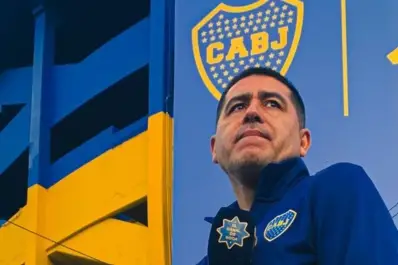 Riquelme reveló su anhelo por Paolo Guerrero: Nació para jugar en Boca