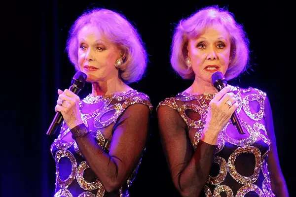 La historia final de las gemelas Kessler: por qué decidieron morir juntas a los 89 años