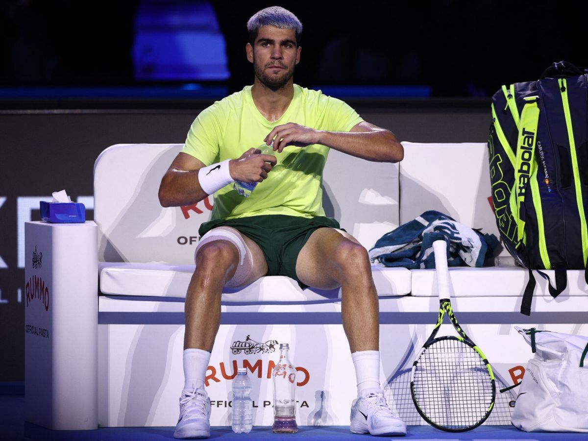 Carlos Alcaraz lesionado - Copa Davis Final 8