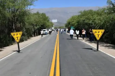 Según el Gobierno, en dos años se repararon 160 km de rutas en Tucumán