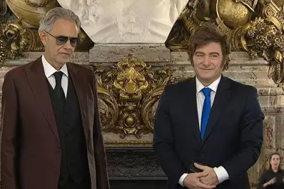 Vivo este momento como si fuera un sueño”: Andrea Bocelli recibió un reconocimiento por Javier Milei en Casa Rosada