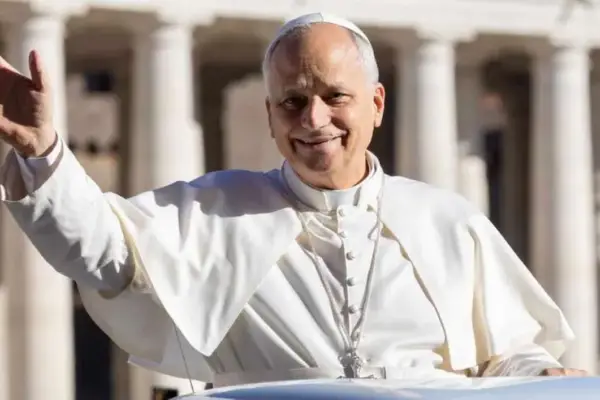 León XIV publicó una carta apostólica para renovar la formación y el ministerio sacerdotal