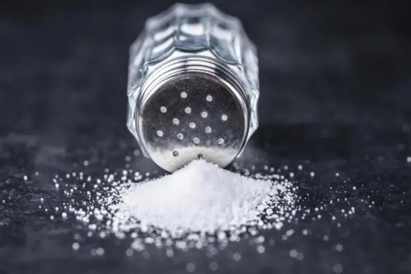 Cómo reducir la sal sin perder sabor: hábitos clave para una alimentación más saludable