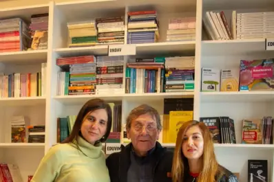 La poesía de Roberto Reynoso llega con lecturas, música y debates