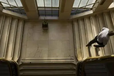 La Corte despidió a una empleada judicial por presentar un título secundario falso