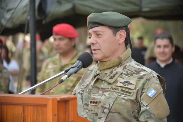 Quién es Carlos Alberto Presti, el primer militar que encabezará Defensa desde 1983