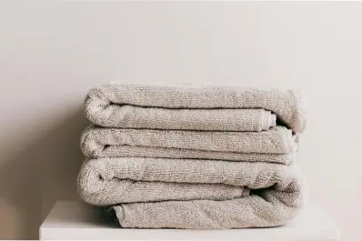 El truco para mantener tus toallas siempre limpias: evitá ponerlas en este lugar