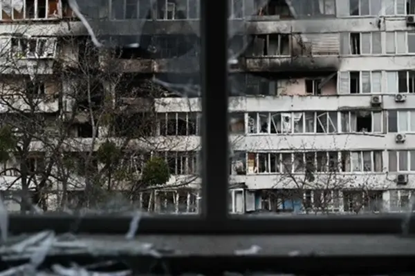 Ucrania y Rusia intercambian ataques, mientras los negociadores apuran un acuerdo