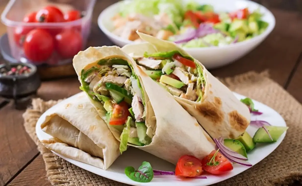 Receta facíl y fresca para almorzar: wraps proteícos y sin harina