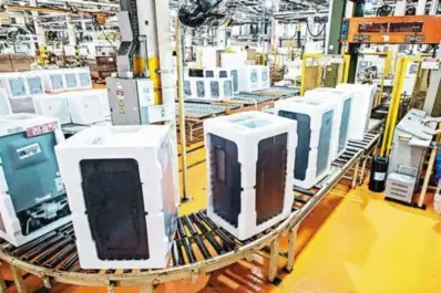 La empresa Whirlpool cerró su planta de Pilar y despidió a 220 empleados