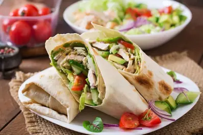 Receta facíl y fresca para almorzar: wraps proteícos y sin harina