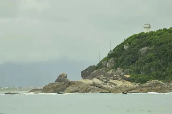Vacaciones 2026: la playa brasileña poco visitada que sorprende por su naturaleza única y queda cerca de Argentina