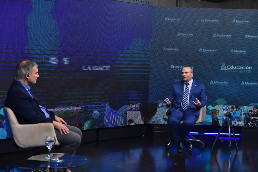 MANO A MANO. Ramiro Albarracín (derecha) fue entrevistado por Guillermo Monti.