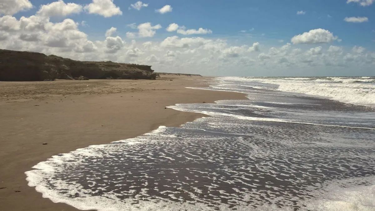 Las cinco mejores playas argentinas para veranear en 2026, según la <b>Inteligencia Artificial</b> thumbnail