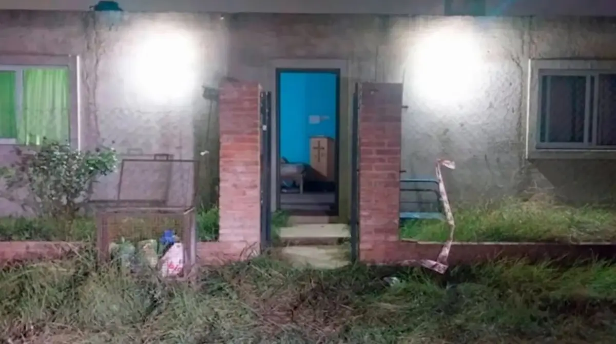 La casa donde fueron encontrados los cuerpos de los adolescentes. (Foto: gentileza La Voz)