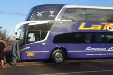 Chile: asaltaron a un tour de compras argentino y dejaron a 60 pasajeros varados