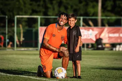 Leonel Di Plácido vuelve a Atlético: una charla íntima sobre su regreso; Colace, el pasado y lo que sueña para el club