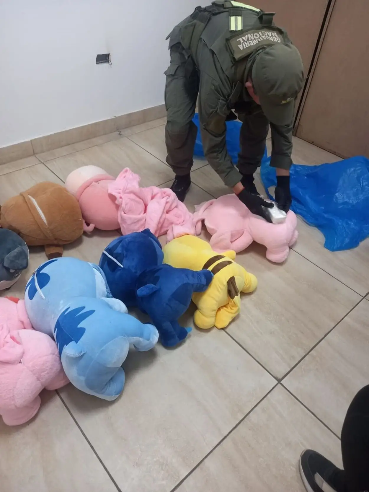 Narcos vuelven a usar tours de compras para llevar droga