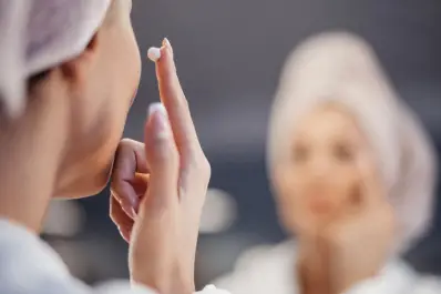 Alerta ANMAT: se prohibieron 12 cosméticos que pueden ser peligrosos para la salud