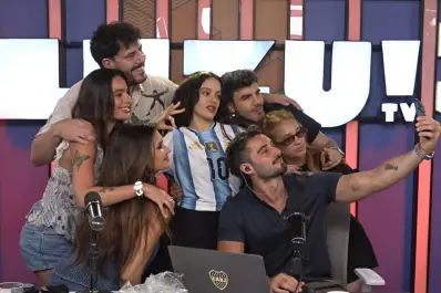 Rosalía revolucionó a Luzu TV: cantó con Ángela Torres, bailó cumbia con Karina y se puso la camiseta de Argentina