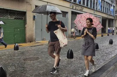 Sigue la alerta amarilla por tormentas fuertes y calor extremo en varias zonas para este viernes