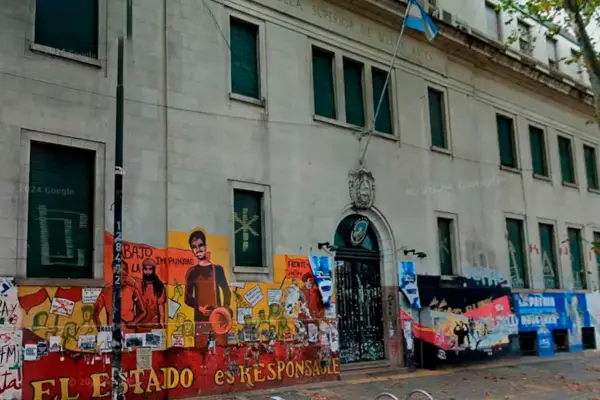 La amenaza que llegó a una facultad de la Universidad de La Plata: Voy a ir armado para asesinar a tanta gente como sea posible