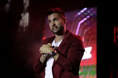 Teatro: Juampi González invita a una cita a ciegas en escena