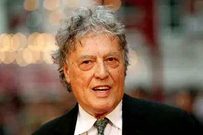 Murió Tom Stoppard, el gigante del teatro británico y guionista de Shakespeare enamorado
