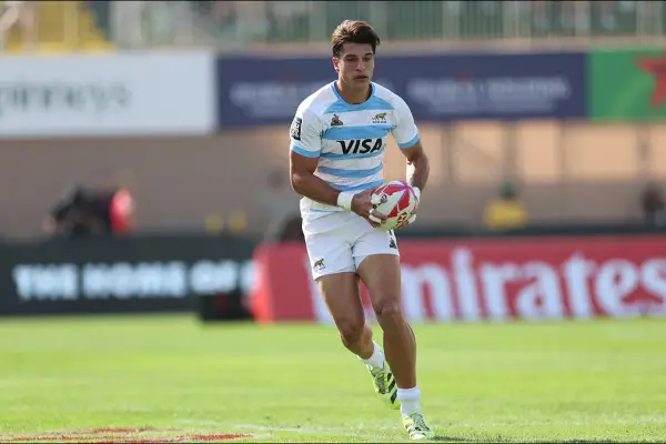 Duro arranque para Los Pumas 7s en Dubai: doble caída y una obligación para seguir con vida