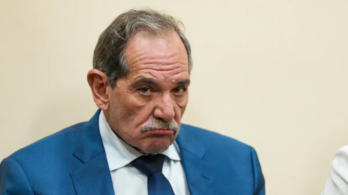 José Alperovich continúa internado. 