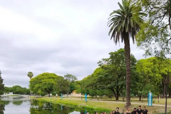 “Plogging” en el parque 9 de Julio: correr, limpiar y cuidar la ciudad