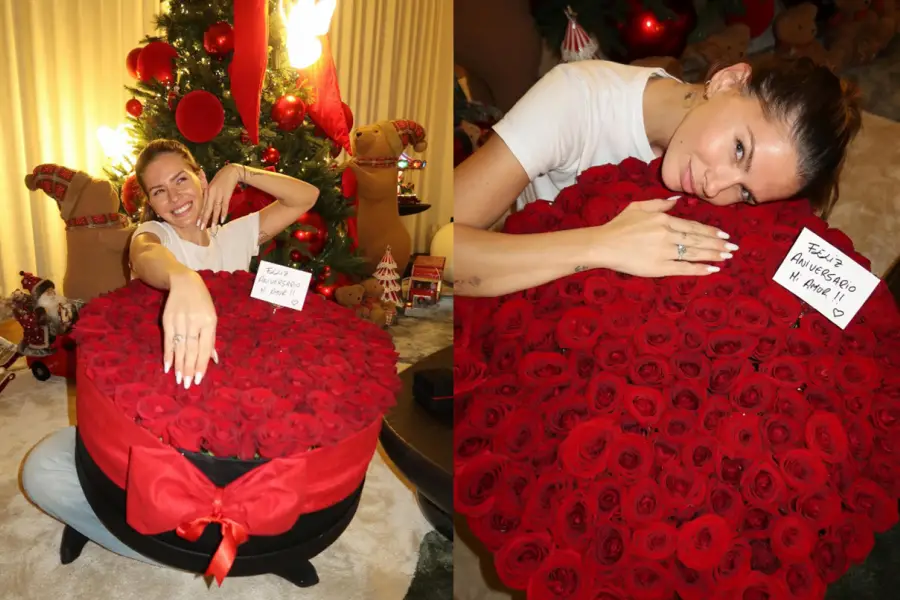 La China Suárez mostró orgullosa el anillo que recibió por su primer aniversario.