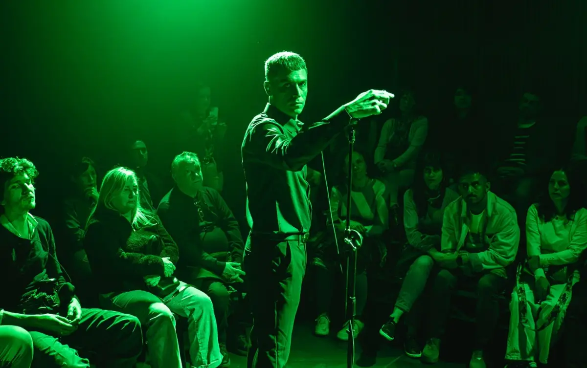 Comentario sobre la obra “Vi en el tumulto un deseo parecido”