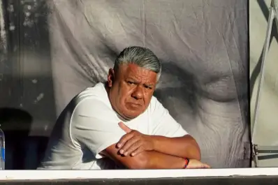 Chiqui Tapia en la mira: denuncias, críticas políticas y un patrimonio en el ojo de la tormenta