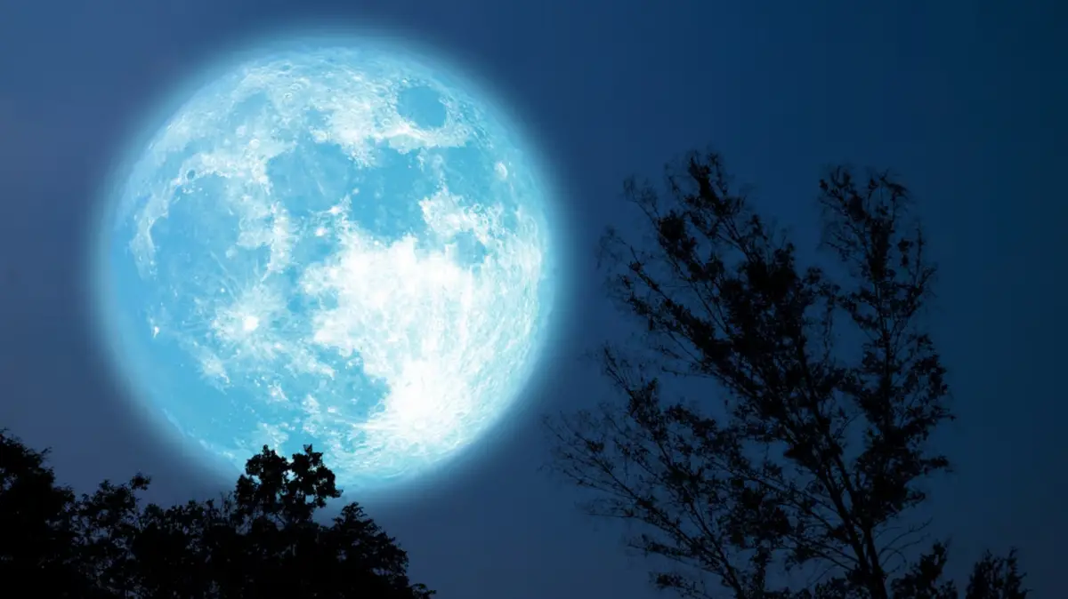 SUPERLUNA, este 4 de diciembre