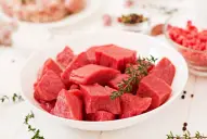 La dieta de los centenarios: cuánta carne consumen al año, según las investigaciones