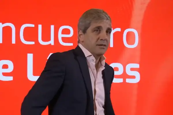 Luis Caputo confirmó negociaciones con bancos privados: Nos ofrecieron U$S6.000 millones