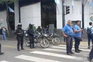Protesta de trabajadores de Uber, DiDi y Cabify: “Hay que subirse 12 horas a una moto para llegar a fin de mes”
