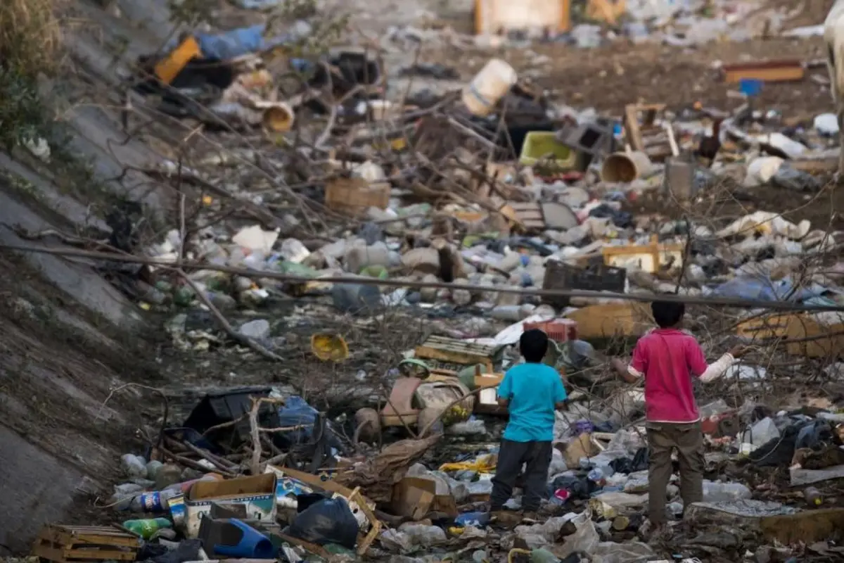VULNERABILIDAD. Una de cada dos personas vive en hogares con alto estrés económico.