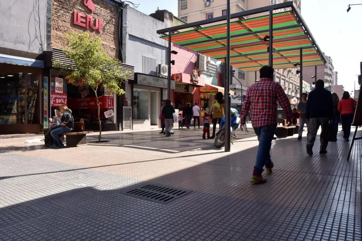 Las calles del microcentro tendrán movimiento reducido el feriado del 8 de diciembre.